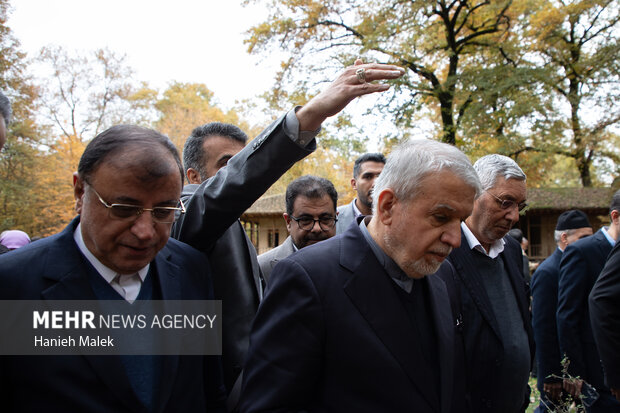 بازدید وزیر میراث فرهنگی از موزه روستایی قرق