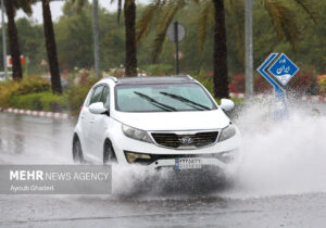 آخرین وضعیت راههای مواصلاتی هرمزگان؛ انسداد محورها و توقف تردد دریایی