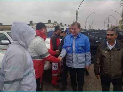 حضور میدانی استاندار بوشهر در کنار امدادگران هلال احمر در عسلویه