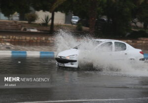 آبگرفتگی معابر و وقوع رواناب بر اثر تداوم بارش‌ها در خراسان جنوبی