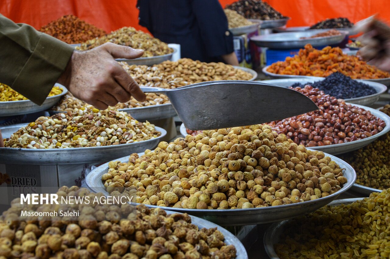 یلدا زیر فشار گرانی؛ بازار کردستان میان رکود خرید و تشدید نظارتها یلدا زیر فشار گرانی؛ بازار کردستان میان رکود خرید و تشدید نظارتها