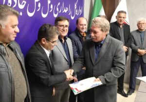 رانندگان و تلاشگران بخش حمل‌ونقل اردبیل تجلیل شدند
