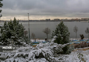 بارش اولین برف پاییزی در اردبیل