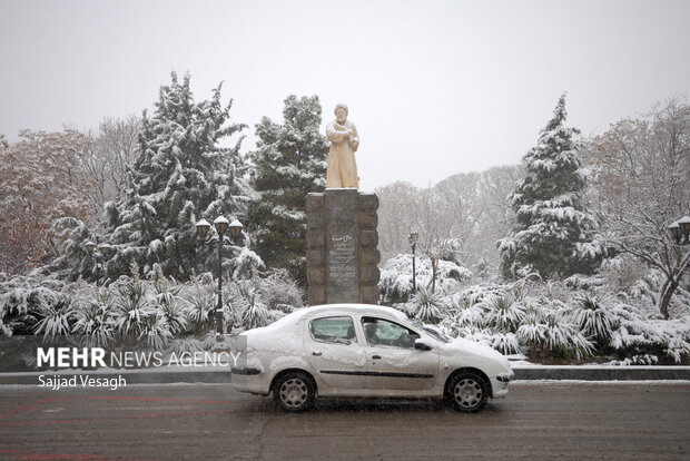 اولین برف سال در همدان