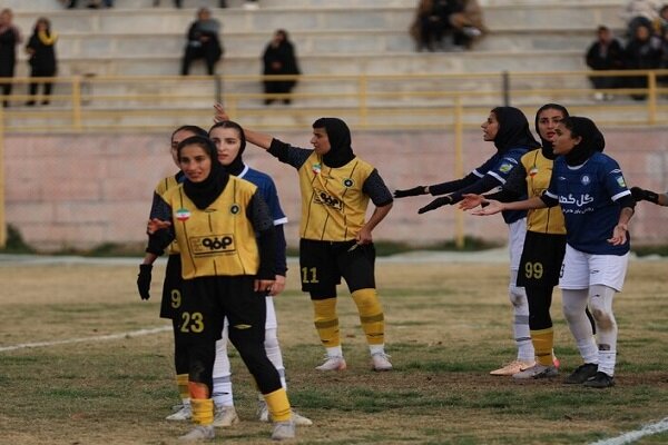 پرسپولیس در لبه تیغ؛ بازی احیای سرخ‌ها در شیراز