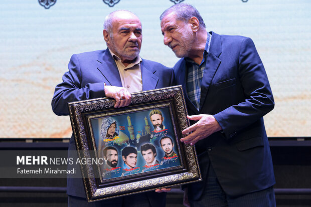 بزرگداشت سرداران و ۴۵۰ شهید تدارکات و پشتیبانی سپاه حضرت محمد رسول‌الله (ص)