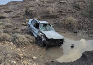 سقوط پژو ۴۰۵ در کانال آب محور اندیمشک–سد دز با ۲ فوتی