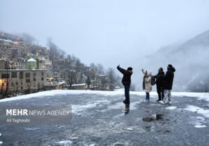 بارش برف پاییزی در ماسوله