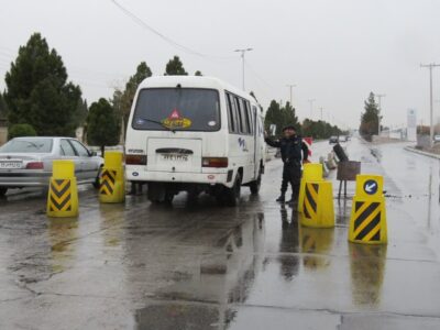 استقرار تمام وقت ماموران پلیس کرمان در ایستگاههای بازرسی دهه مقاومت