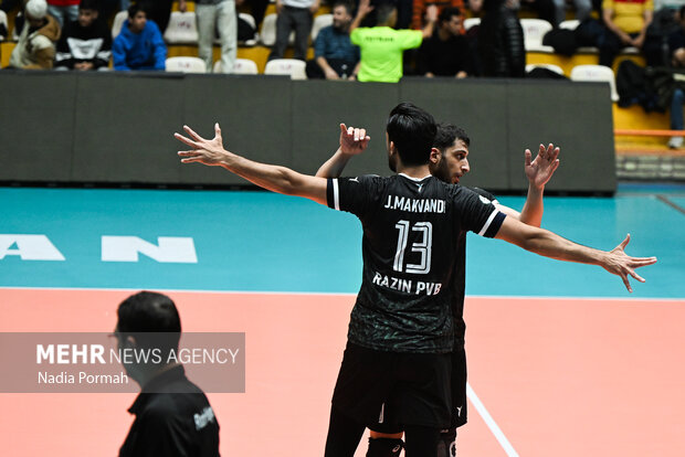 لیگ برتر والیبال - پیکان و رازین پلیمر