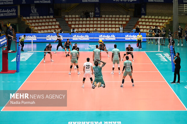 لیگ برتر والیبال - پیکان و رازین پلیمر