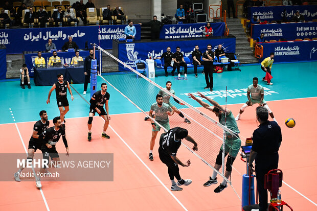 لیگ برتر والیبال - پیکان و رازین پلیمر