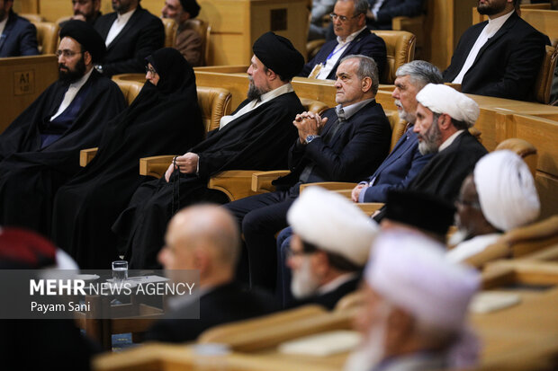 نخستین دوره جایزه بین المللی امام خمینی(ره)