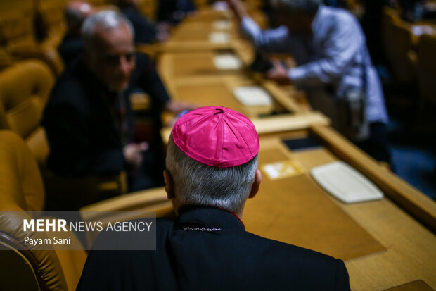 نخستین دوره جایزه بین المللی امام خمینی(ره)