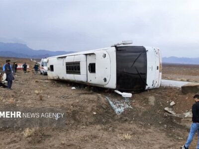 واژگونی دو دستگاه اتوبوس در محور زاهدان – بم با ۱۴ کشته و زخمی