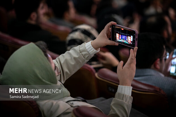 آیین تجلیل از افتخار آفرینان علمی ایران اسلامی