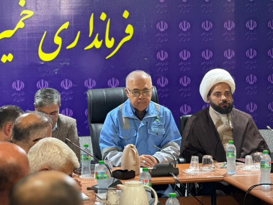 آشوری: تأمین مایحتاج عمومی مردم اولویت ستاد بحران هرمزگان است آشوری: تأمین مایحتاج عمومی مردم اولویت ستاد بحران هرمزگان است