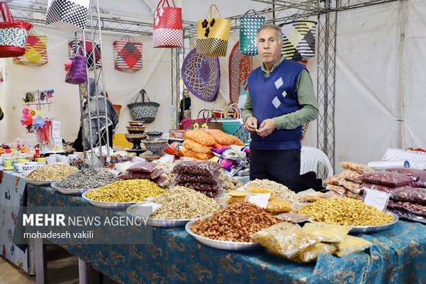 نمایشگاه یلدایی زاهدان؛ تنوع فرهنگ و طعم ها