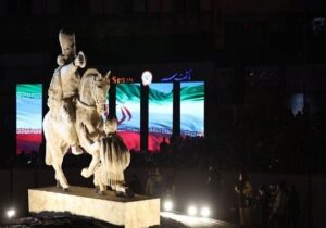 تندیس والرین در ورودی فرودگاه مهرآباد قرار گرفت