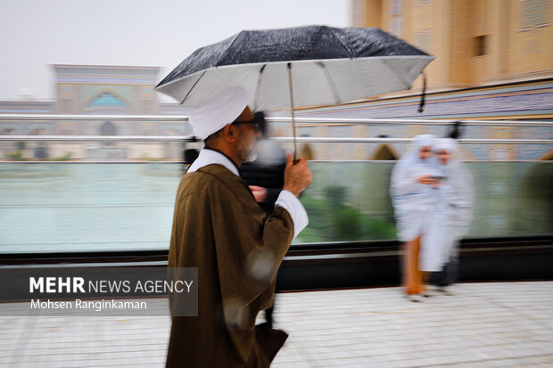 حال و هوای بارانی شهر نجف اشرف