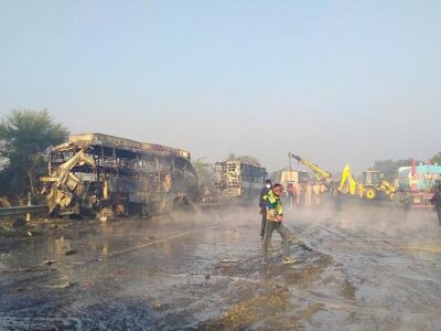 تصادف چند وسیله نقلیه در شمال هند با ۱۵ کشته