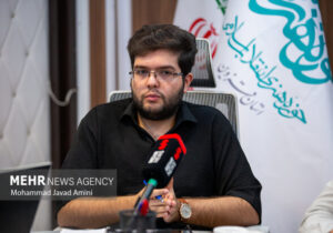 کمالی: نقد بروکراسی ناکارآمد محور اصلی مستند «مسخکراسی» است