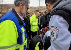 برخورد خودروی پژو با دیوار و مصدومیت ۳ نفر در ارومیه