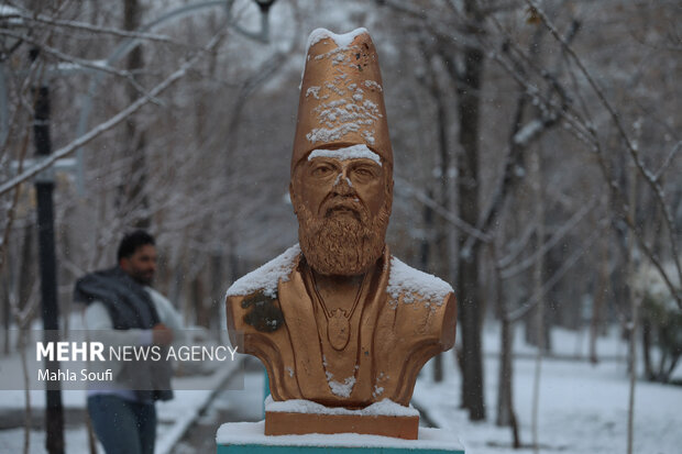 برف پاییزی در  اراک