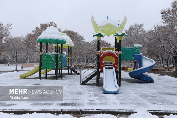 برف پاییزی در  اراک