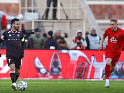 درخشش نیازمند برای تساوی بدون گل پرسپولیس و تراکتور در نیمه اول