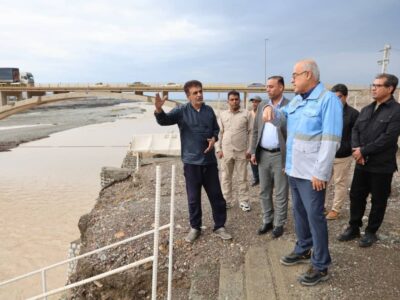 بازدید استاندار هرمزگان از پل آبنمای رودان
