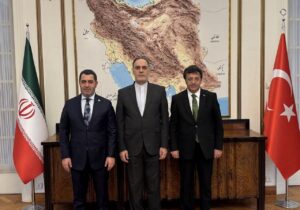 دیدار سفیر ایران در آنکارا با رئیس گروه دوستی ایران و ترکیه