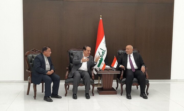 کرمی:ایلام آماده گسترش تجارت مرزی با استان کربلا است