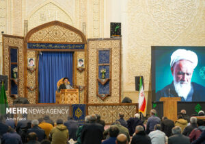 مراسم بزرگداشت آیت الله حائری شیرازی در حرم شاهچراغ(ع)