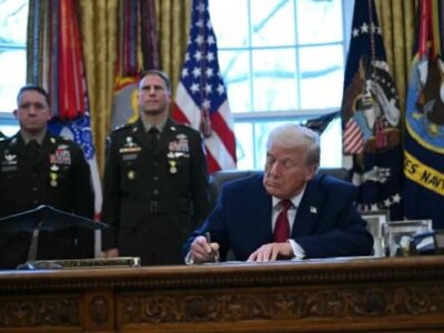 ترامپ قانون جدید اختیارات دفاع ملی را امضا کرد