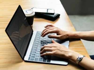 نهادهای دولتی موظف به استفاده از خدمات «فریلنسرها» شدند