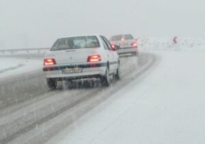 محدودیت تردد در جاده‌های خراسان رضوی در پی بارش برف و برودت هوا