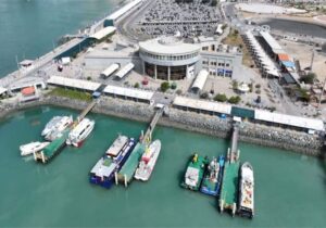 تردد شناورهای مسافری بندر شهید حقانی برقرار است