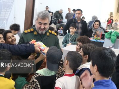 امینی: جوانان ایرانی با اراده و علم دشمنان انقلاب را ناکام گذاشته اند