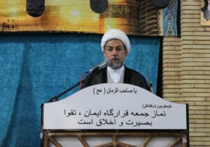 صافی زاده:استکبار جهانی به دنبال فاصله گرفتن مردم از مسجدو روحانیت است