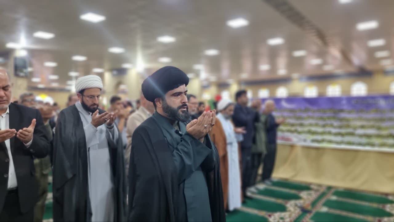 امام جمعه موقت گناوه: میدان جنگ رسانه‌ای را نباید به دشمن واگذار کرد