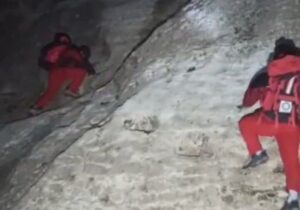 نجات ۳ نفر گرفتار در ارتفاعات کوهستانی «آبگرمه» کوهدشت