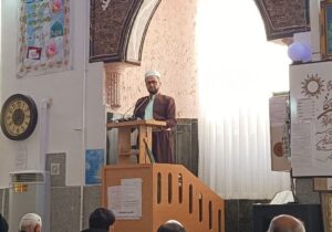 ماموستا اداک: بازاریان در شب چله انصاف را سرلوحه معاملات قرار دهند