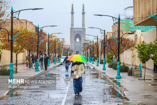 بارش باران پاییزی در یزد