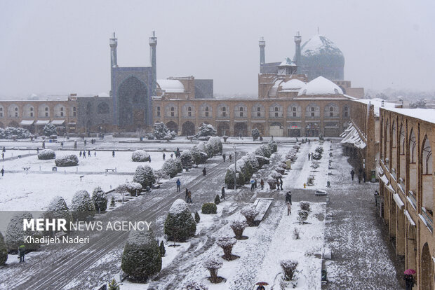 نخستین برف پاییزی در نصف جهان