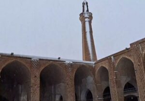 سومین مسجد ایران سفید پوش شد