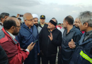 آشوری: تلاش برای انتقال اهالی روستای مهرگی به محل امن در حال انجام است