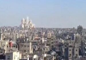 تخریب منازل در خان یونس در جنوب غزه از سوی نظامیان اسرائیلی+فیلم