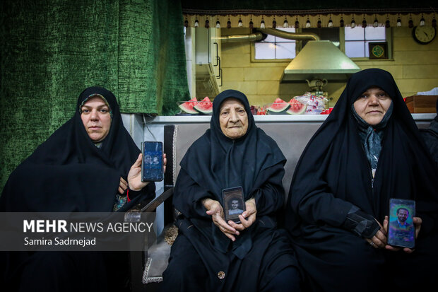 دورهمی یلدایی شهدایی