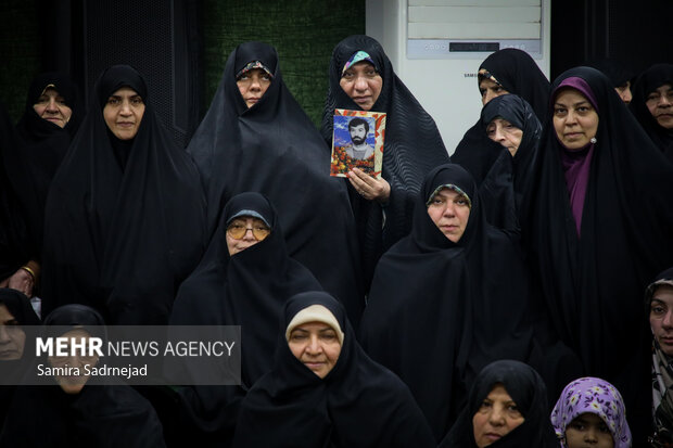 دورهمی یلدایی شهدایی